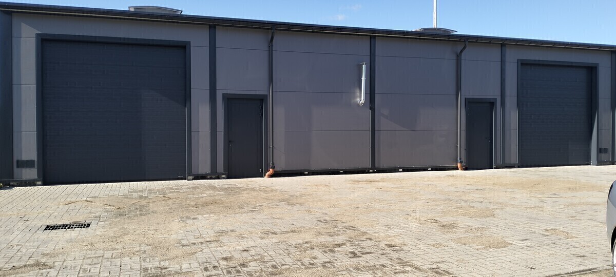 Elbląg Wynajmę Nową Halę Usługową lub Magazynową 100m2&nbsp; ElblągWysoki standard&nbsp; Świetliki dachoweHala z płyty