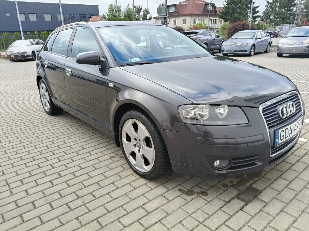 Elbląg SUPER STAN !!! AUDI A3 SPORTBACK z NAJLEPSZYM&nbsp; silnikiem 1,6 benzyna MPI. 
