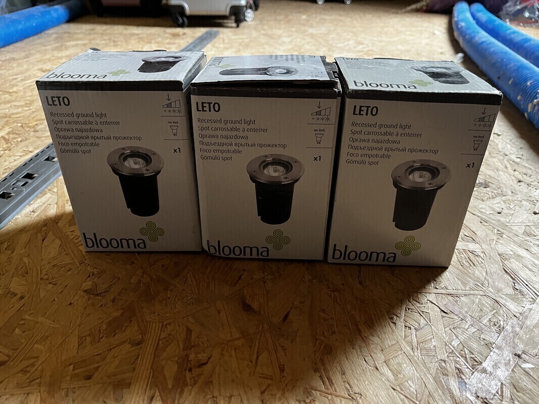 Elbląg Sprzedam 3 szt. lamp oświetleniowych montowanych w polbruku lub innym twardym podłożu. Odporna na zniszczenia