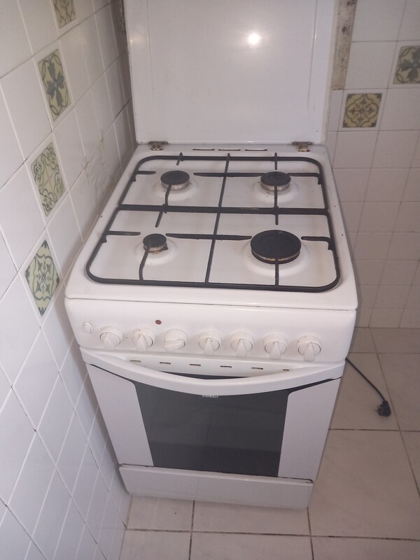 Elbląg Sprzedam używaną kuchenkę gazowo-elektryczną INDESIT