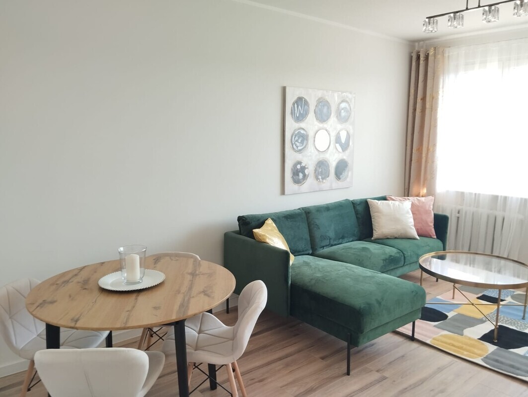 Elbląg Sprzedam 2 pokojowe mieszkanie po generalnym remoncie na 9-tym piętrze. Mieszkanie gotowe do