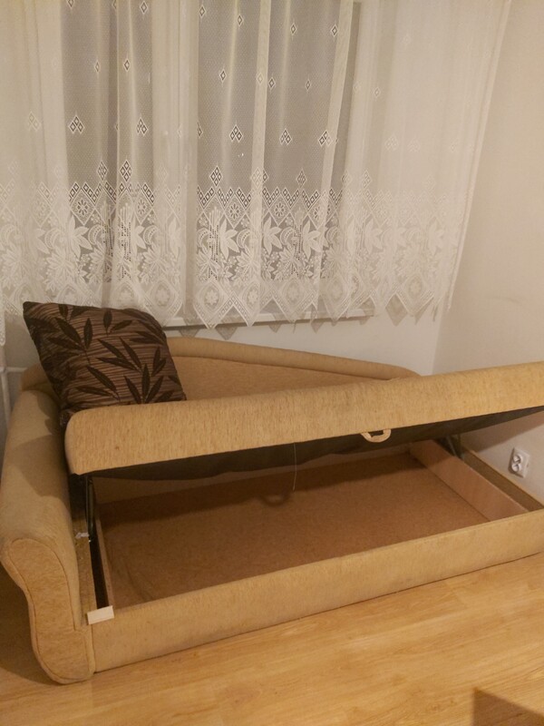 Elbląg ODDAM ZA DARMO Tapczan widoczny na zdjęciach. Może komuś przyda się na działkę.