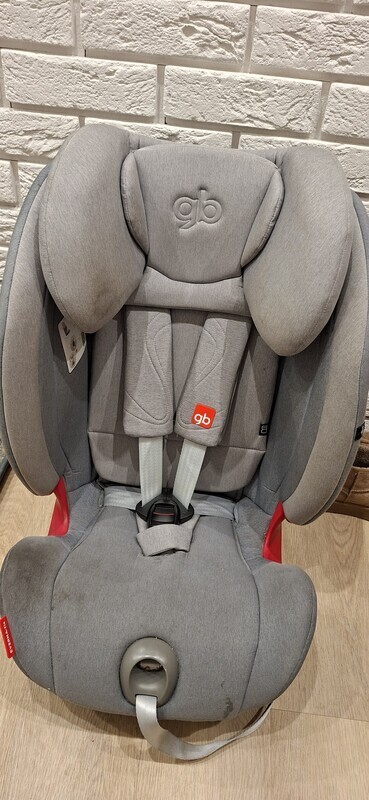 Elbląg Sprzedam fotelik samochodowy, wymaga odświeżenia