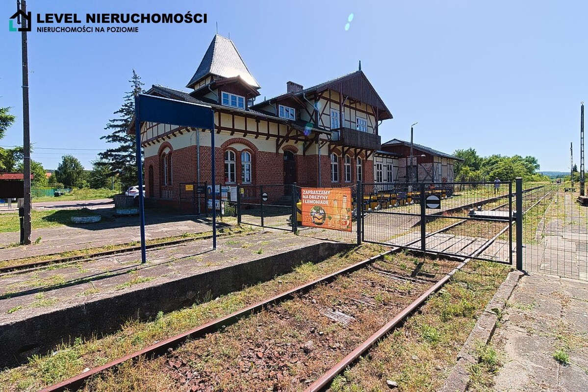 Elbląg LEVEL NIERUCHOMOŚCI Dawny dworzec w Tolkmickuul. Morska NIERUCHOMOŚCI NA POZIOMIE