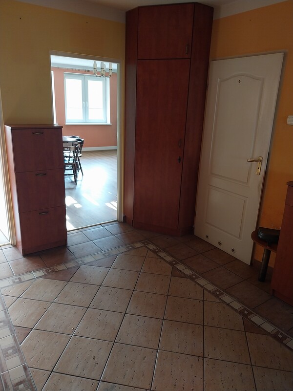 Elbląg Sprzedam przestronne, własnościowe mieszkanie 3 pokojowe z balkonem w centrum.