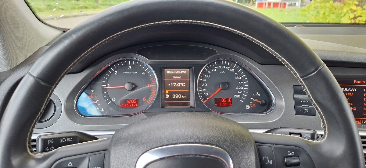 Elbląg Audi A6 C6 2006rok, 2.0 TDI 140koni. Przebieg 379tys km Samochód zadbany, w moim posiadaniu 8 lat. 2 komplety