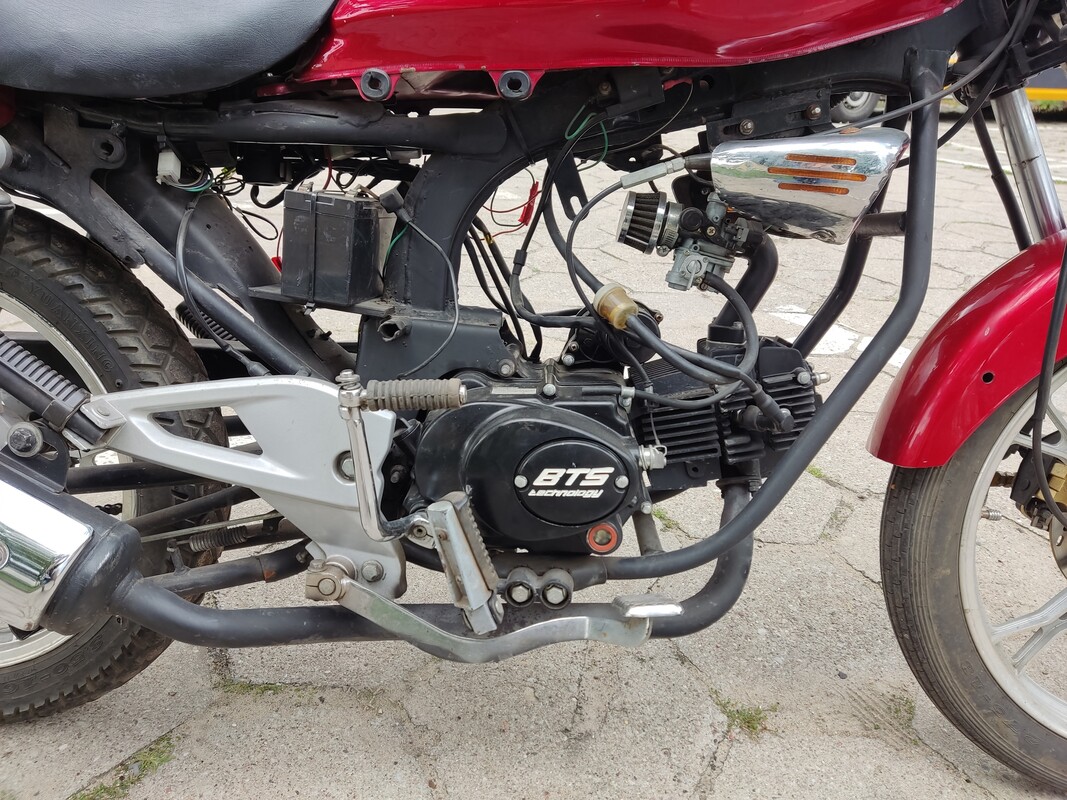 Elbląg Świeże Opłaty, Sprawny.. Motorower-Yamasaki 50,rok 2010,zarejestrowany na 50cm -nowy silnik 125cm, nowy wydech-
