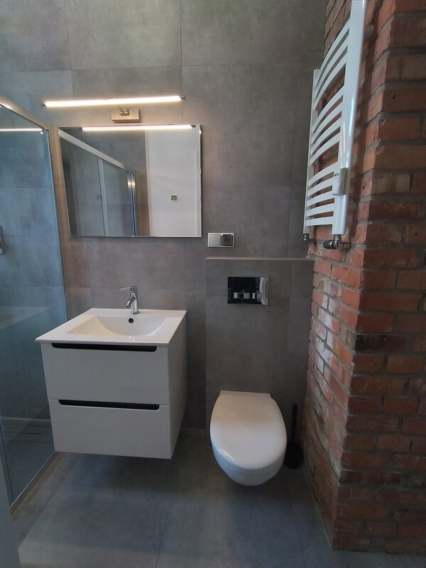 Elbląg Do wynajęcia samodzielne bezczynszowe mieszkanie typu studio w zabytkowej kamienicy