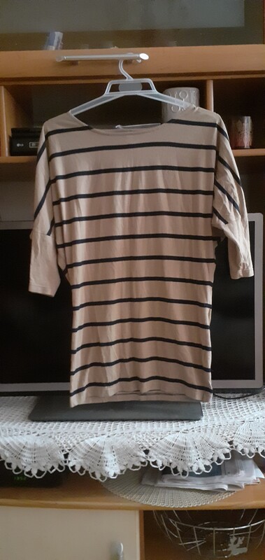 Elbląg Sprzedam odzież damską widoczna na zdjęciach za symboliczne 40zl. .. .. .są kurteczki, sweterki, koszulki,