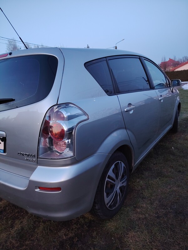 Elbląg Na sprzedaz Toyota Corolla Verso 7 osobowa z niezawodnym silnikiem 2.0 D4D diesel.
Auto przestronne, wygodne i