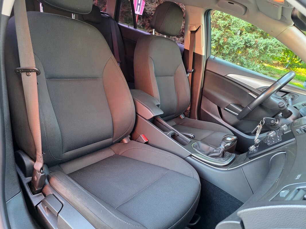 Elbląg Opel Insignia Benz 140kmNavi czujniki parkowania alufelgiZAREJESTROWANY2013