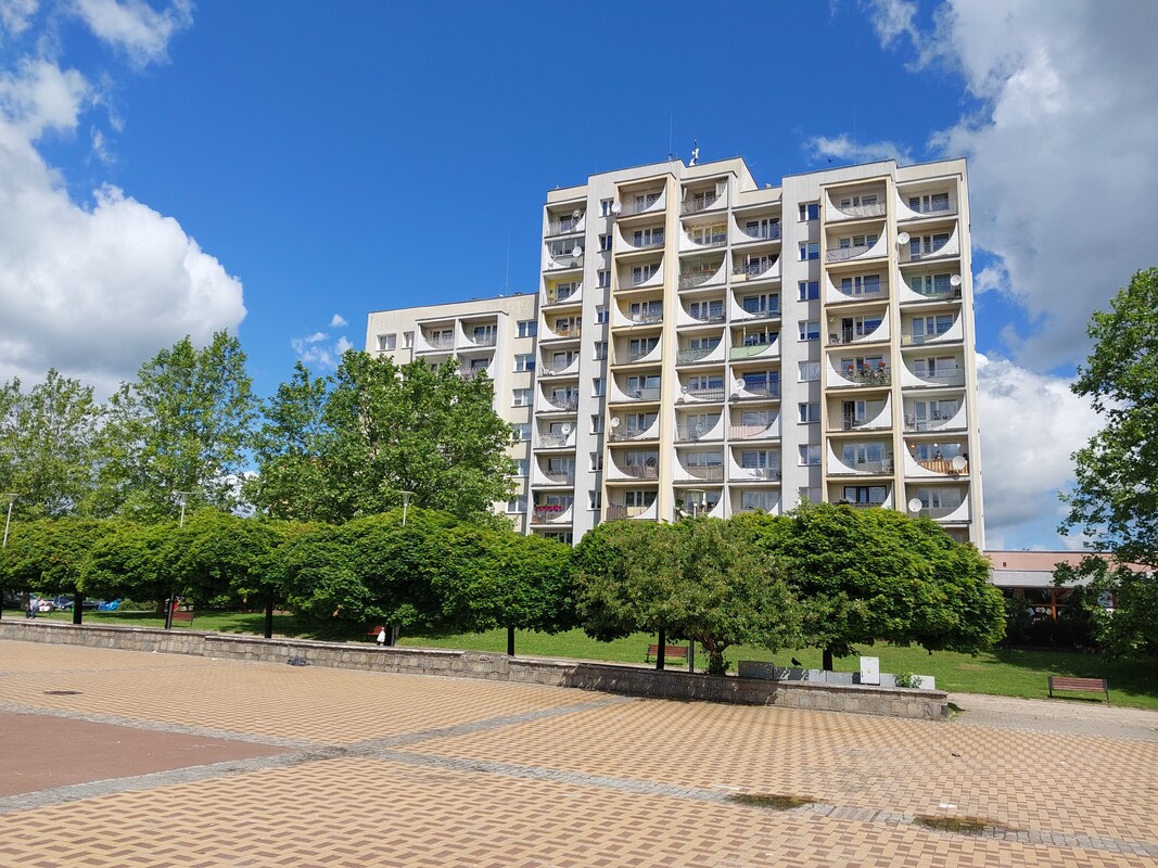 Elbląg Mieszkanie 2 pokojowe 47 m2 w świetnej lokalizacji w centrum Elbląga* duży salon* balkon* oddzielna kuchnia*