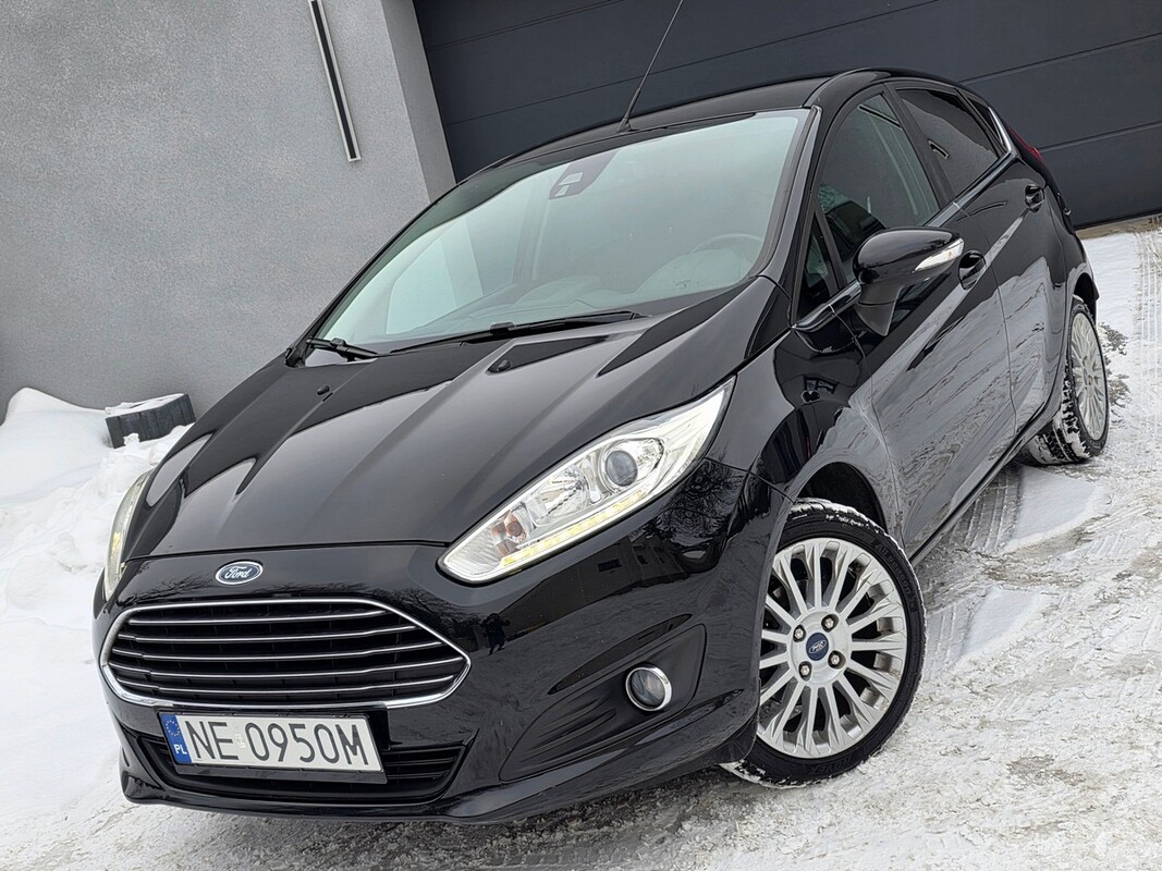 Elbląg Ford Fiesta, benzyna, 2014 rok - pełna opcja wyposażenia. Ładne zadbane auto, wizualnie bardzo ładnie