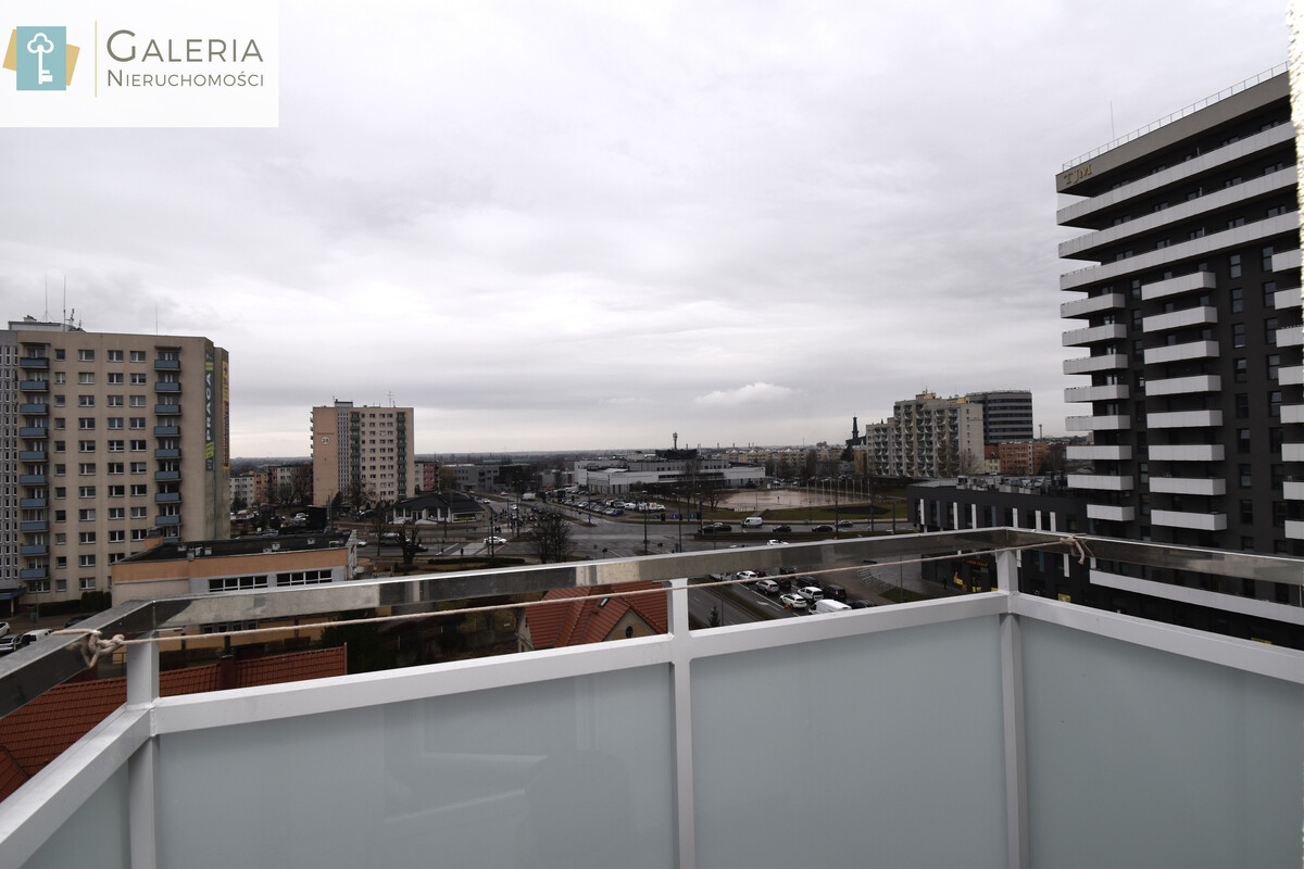 Elbląg GALERIA NIERUCHOMOŚCIZ pasji i miłości do nieruchomościNa sprzedaż: Dwa pokoje z balkonem blisko