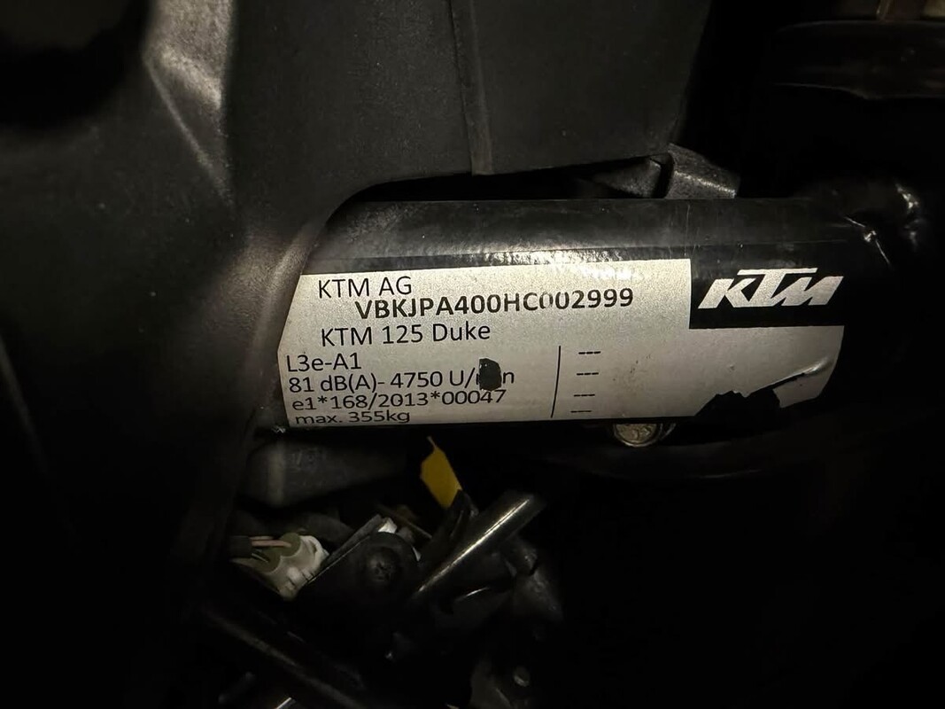 Elbląg **KTM DUKE 125 | 2017 | 32 146 km | 15 KM**