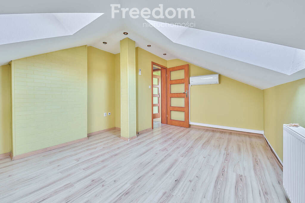 Elbląg FREEDOM NIERUCHOMOŚCISprzedam dom - Elbląg, Freta. Wymarzony dom z możliwością prowadzenia biznesu –