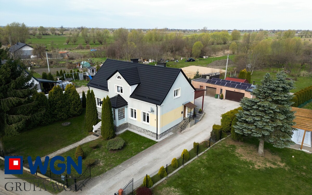 Elbląg Na sprzedaż mieszkanietrzypokojowe o powierzchni 77 m2 w miejscowości Zwierzno , 20 km od Elbląga, 4 km od