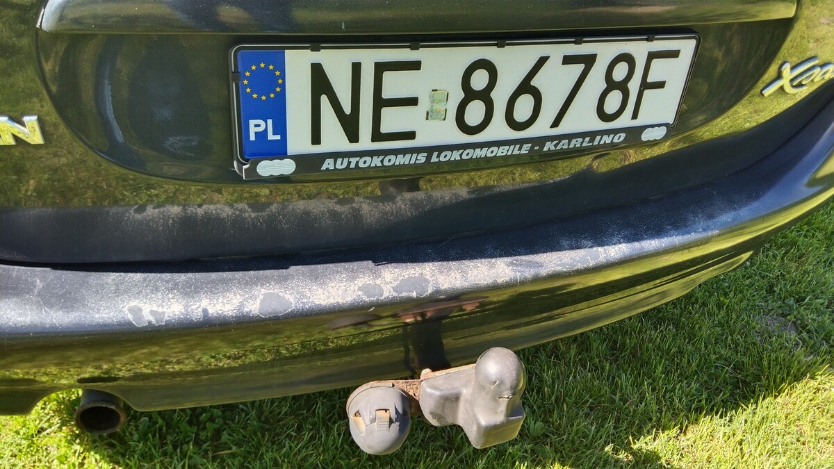 Elbląg Citroen w pełni sprawny, bardzo dobrze wyposażony jak na tamte czasy.. Auto nie jest nowe i ma wady estetyczne