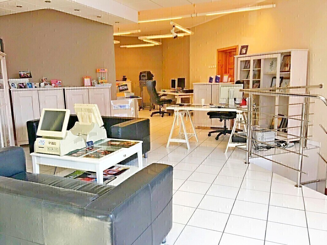 Elbląg SPRZEDAM DOM Z LOKALEM USŁUGOWYM, GARAŻEM I OGRODEM W SAMYM SERCU MIASTA ELBLĄG.