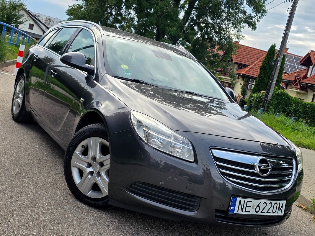 Elbląg Opel Insignia 1.8 Benz 140kmNavi czujniki parkowania alufelgiZAREJESTROWANY200tys. km - Serwisowany ASO