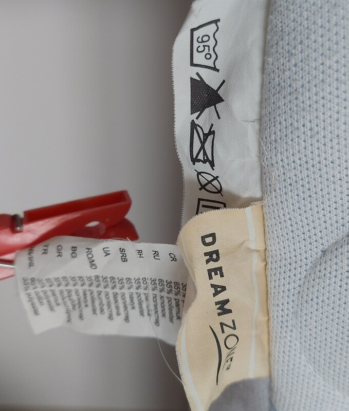 Elbląg Łóżko RANDRES z drewna sosnowego z zasłonką i materacem 200x90x14cm
PIERWSZE zdjęcie poglądowe ( takie zdjęcie