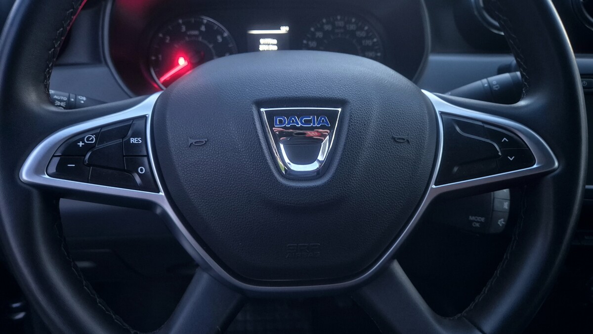 Elbląg Dacia Duster 1.6i 115KM produkcja 2019NawigacjaPodgrzewane FoteleCzujniki Cofania100% Oryginalny Przebieg100%
