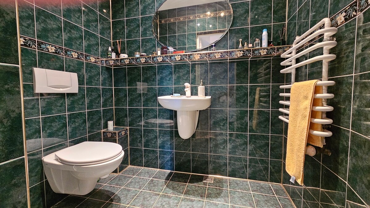 Elbląg BIURO NIERUCHOMOŚCISZULC& SZULCPowierzchnia domu: 320 m2Powierzchnia działki: 472 m2Dom w Elblągu przy ul.