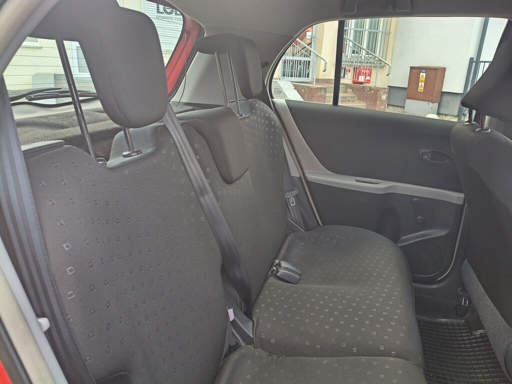 Elbląg TOYOTA YARISSilnik : 1.0 69KMZarejestrowana i opłacona