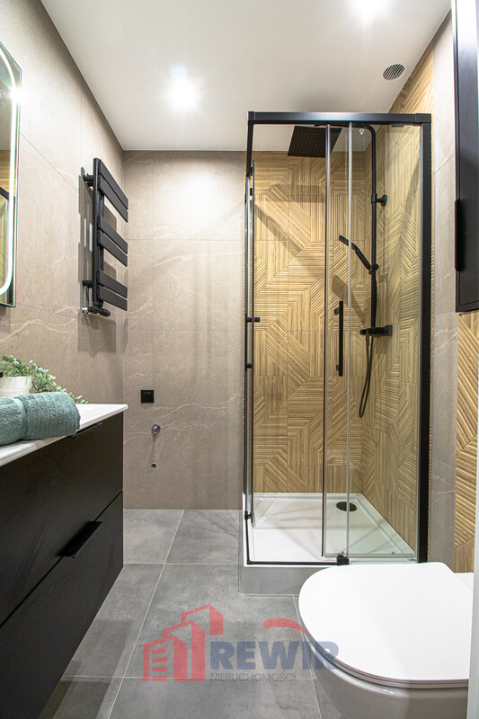 Elbląg RewiR NieruchomościWybierz Swój🎄Wymarzony RewiR Prezentujemy Państwu 3-pokojowe mieszkanie przy