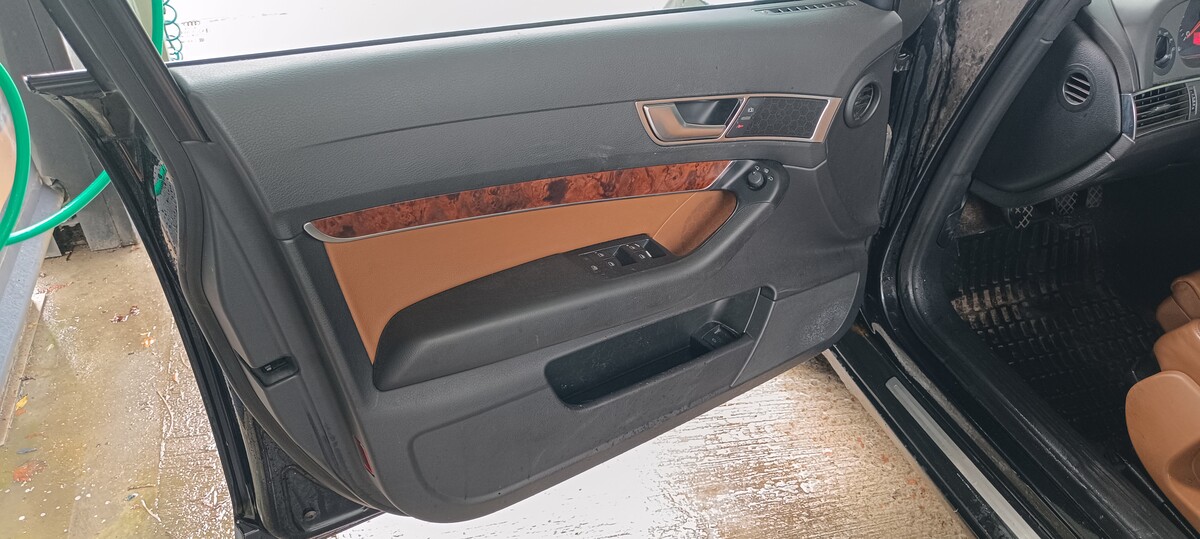 Elbląg Na sprzedaż Audi A6 C6 2.0 TDI. Auto od 18 lat w jednych rękach. Samochód sprawny, jeżdżący i normalnie