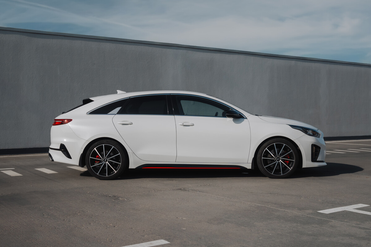 Elbląg KIA ProCeed 1.6 GT 204 KM – Pierwszy właściciel, polski salon, bezwypadkowy!Dynamiczne auto o
