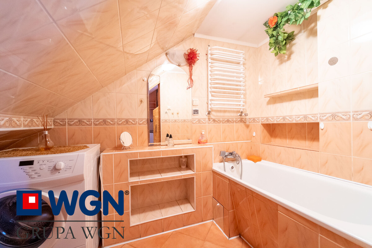 Elbląg WGN Nieruchomości oddział Elbląg prezentuje na sprzedaż mieszkanie w kamienicy przy ul. Pionierskiej 14 o