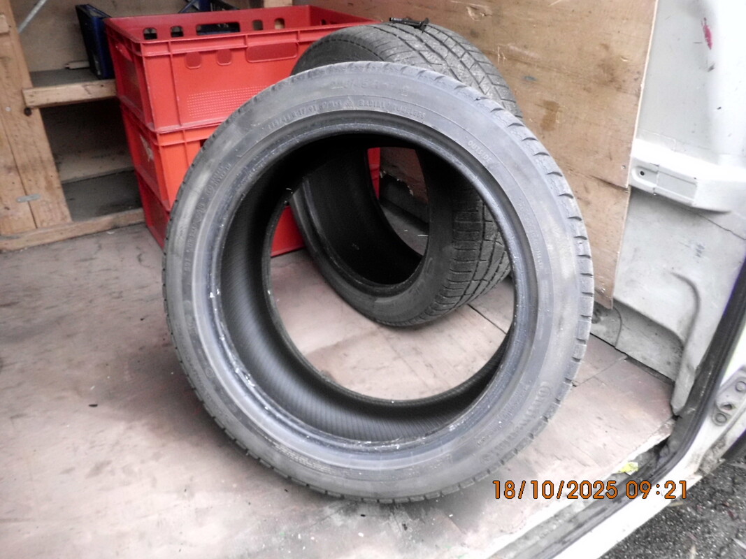 Elbląg Kuchenka gazowa BEKO używana, sprawna z piekarnikiem. cena 190 zł
Opony Continental zimowe, rozmiar 225/45 R17