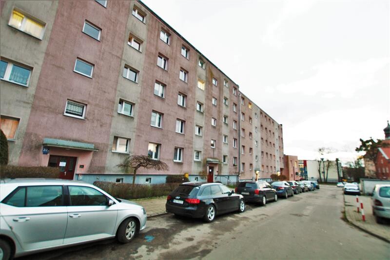 Elbląg 2-pokojowe mieszkanie, z wyposażeniem w sprzęty AGD, w centrum miasta przy ul. Kosynierów Gdyńskich, parter