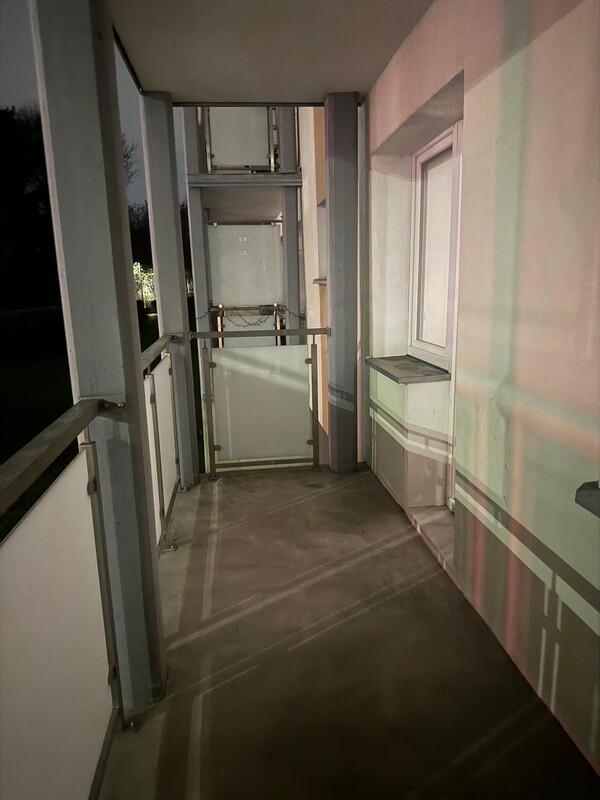 Elbląg Oferuję wynajem 2 pokoje plus balkon - jasne cieplutkie mieszkanie o powierzchni 34 m².
W Elblągu przy ul.