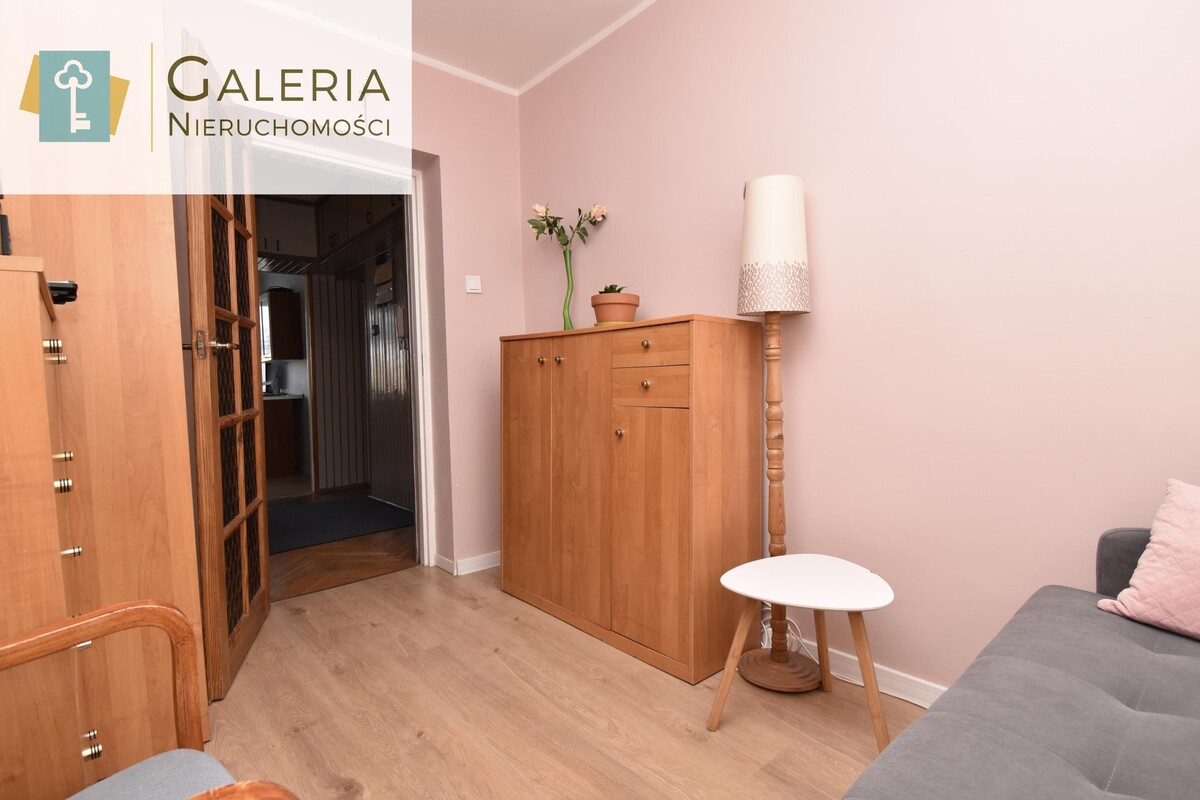 Elbląg GALERIA NIERUCHOMOŚCIZ pasji i miłości do nieruchomościNa sprzedaż: Trzy pokoje, balkon, świetna