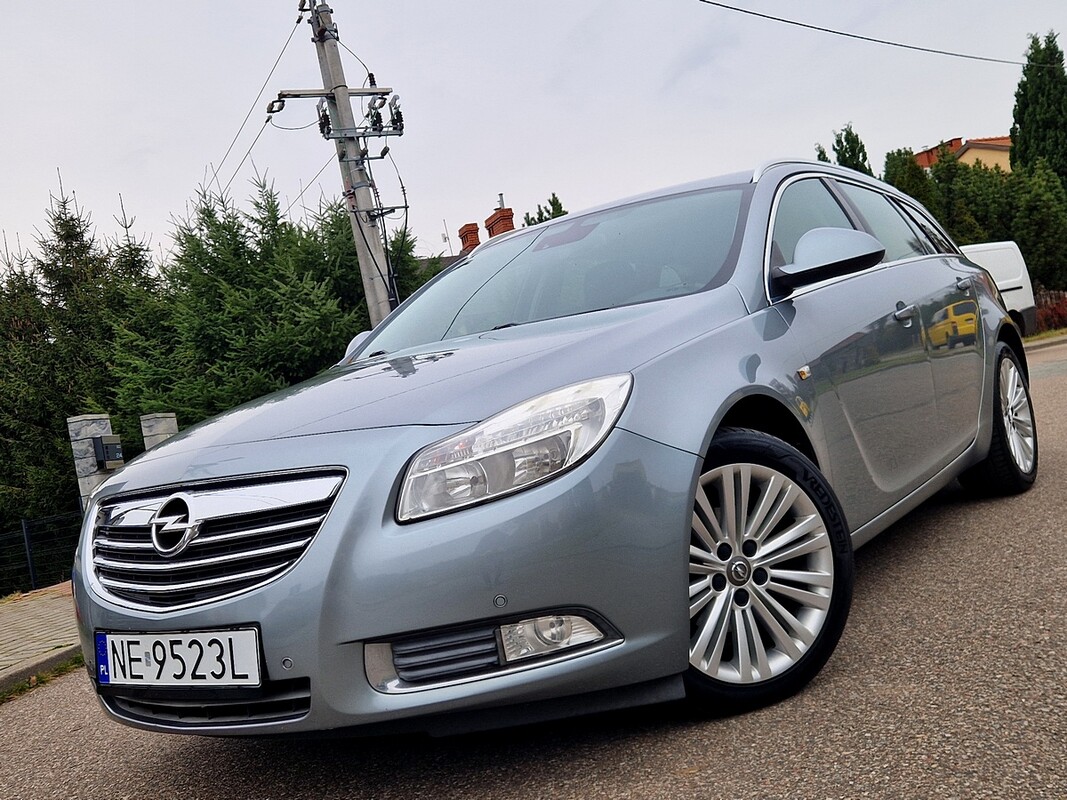 Elbląg Opel InsigniaRok produkcji 2012Silnik : Benzyna 140KM179tys. km Serwis !Zarejestrowany i opłacony!