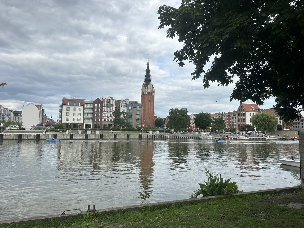 Elbląg Elbląg, Stare Miasto.
Przytulna kawalerka, open space (30 m²)
tylko Wynajem Okazjonalny, min. 10 miesięcy.
