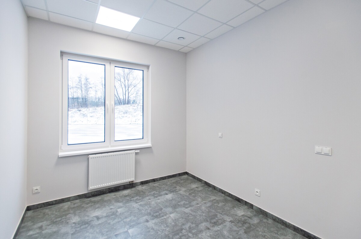 Elbląg Hala produkcyjna z suwnicami – idealna przestrzeń dla przemysłu ciężkiego!