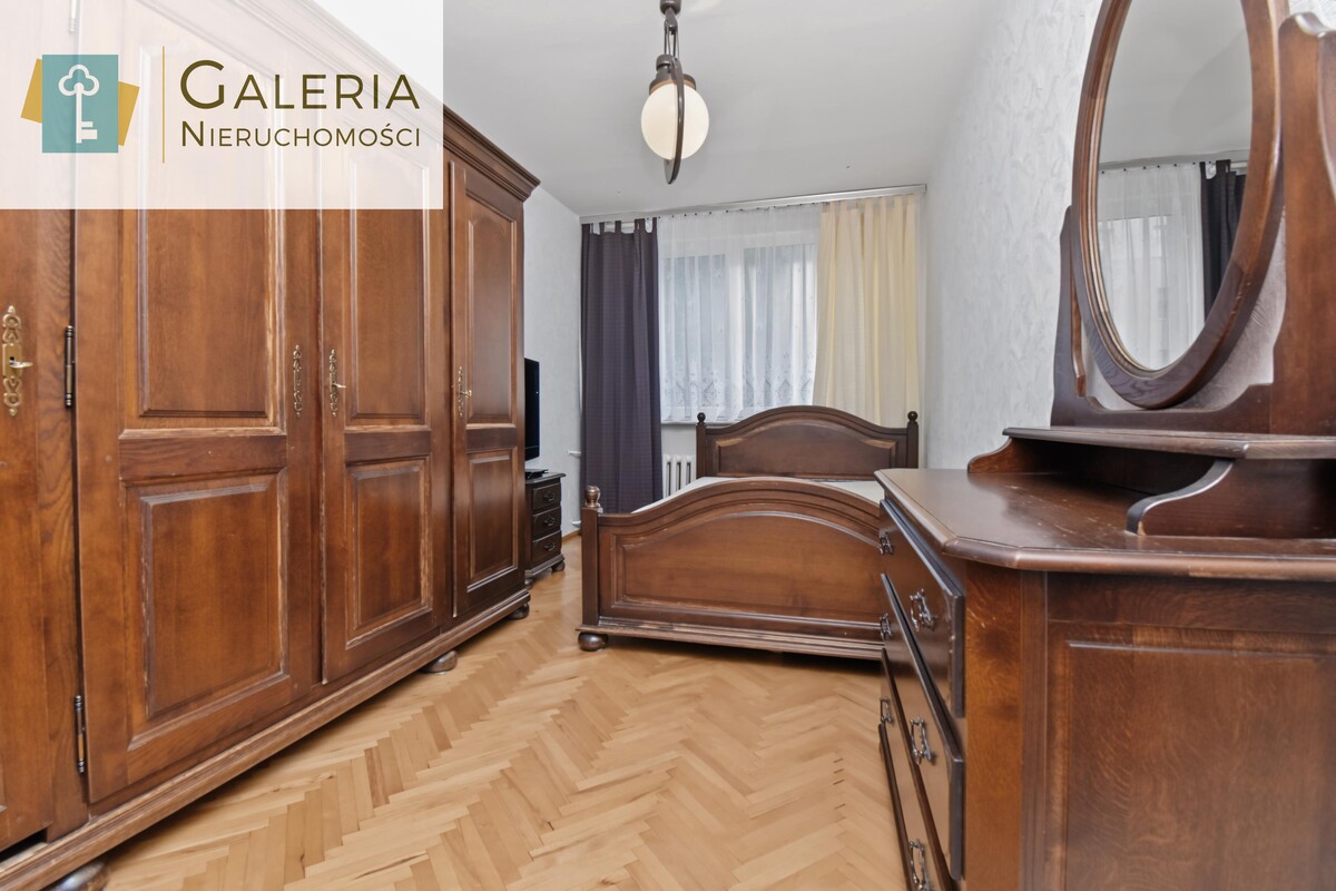 Elbląg GALERIA NIERUCHOMOŚCIZ pasji i miłości do nieruchomościNa sprzedaż: trzypokojowe mieszkanie na parterzeul.
