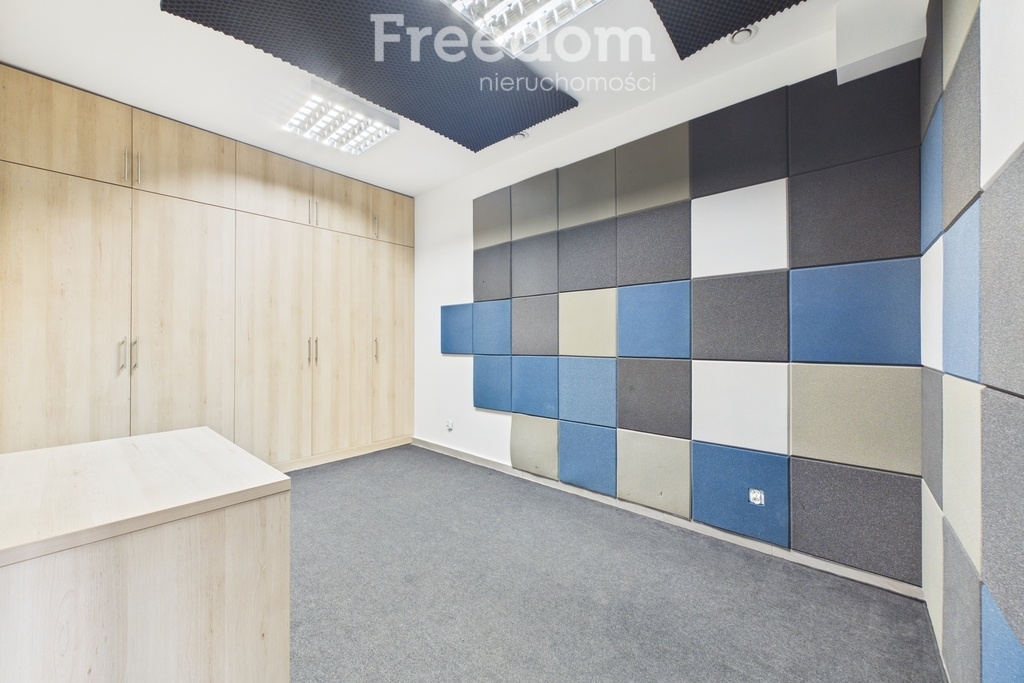 Elbląg FREEDOM NIERUCHOMOŚCISprzedam lokal użytkowy - Elbląg, Zacisze. Lokalizacja ma znaczenie, ale równie ważna jest