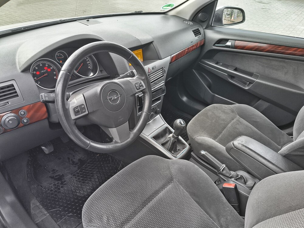 Elbląg OPEL ASTRA H KOMBIZarejestrowana i opłacona! 1.6 Benzyna 105KM (wolnossąca jednostka)