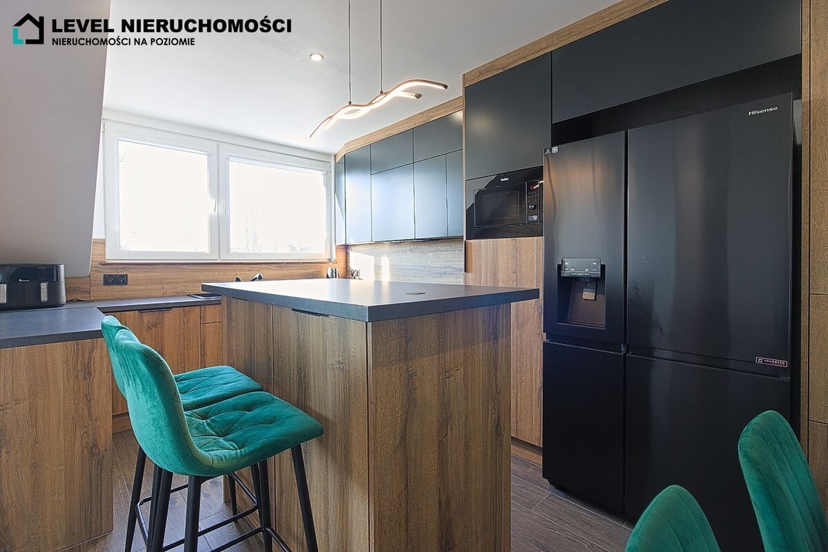 Elbląg LEVEL NIERUCHOMOŚCI Nietuzinkowe mieszkanie z tarasemDwie łazienki, cztery pokojeul. Plac