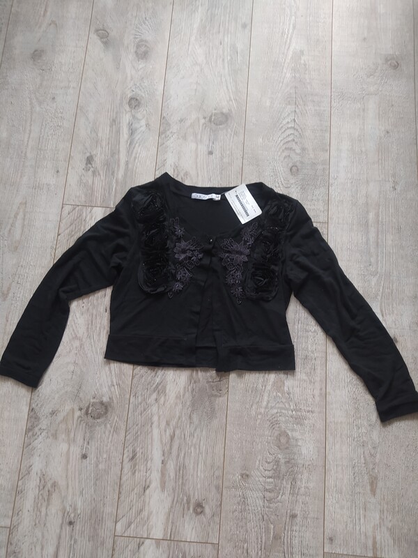 Elbląg 1.Sukienka srebrna Monnari r.38 - 30 zł 2.Luźna sukienka z cekinami NOWA r.38 - 40 zł 3.Luźna sukienka z