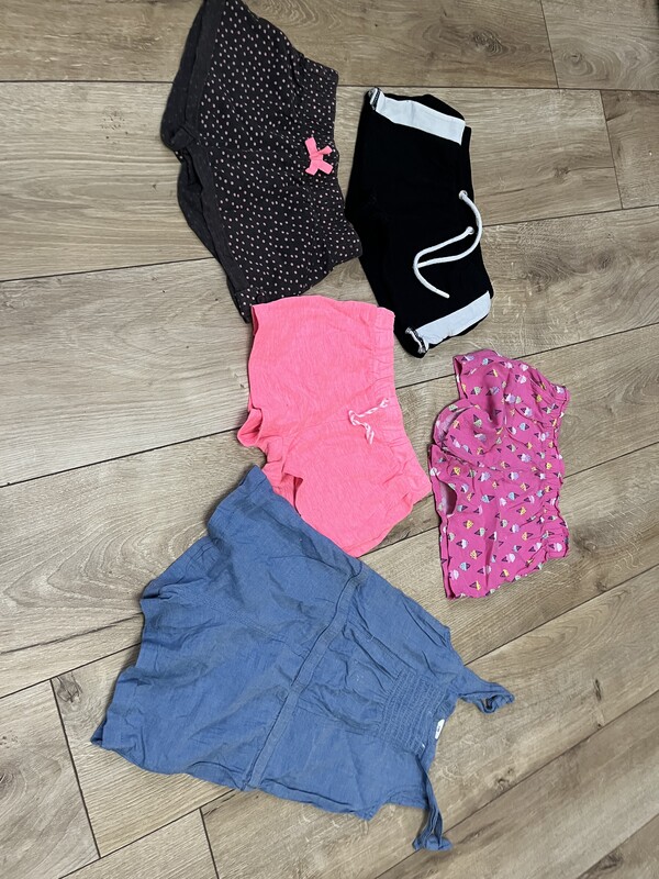 Elbląg Za 2 płyny do płukania cocolino w biedronce 1+1 w promocji.
Ciuchy rozm 116 ( niektóre z metki 110/116 )