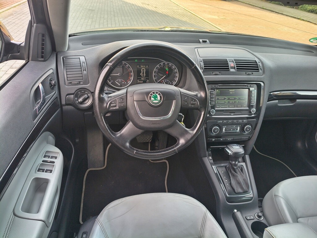 Elbląg SKODA OCTAVIA 2 LIFTSilnik : 2.0 TDi 140KMPełna wersja LAURIN & KLEMENT