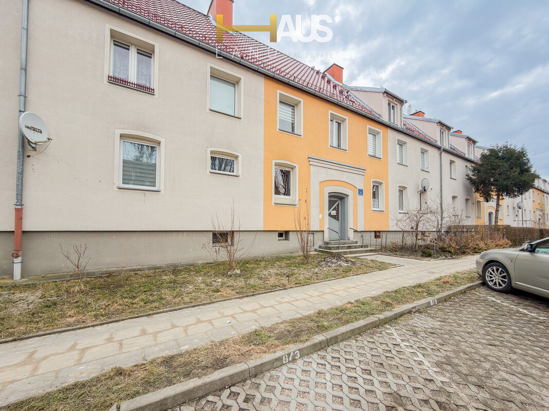 Elbląg ELBLĄG, UL. RECHNIEWSKIEGO 3 POKOJE + ANTRESOLA POWIERZCHNIA 69,1 M2,PO PODŁODZE OK 100 M2 PIWNICA 14,8