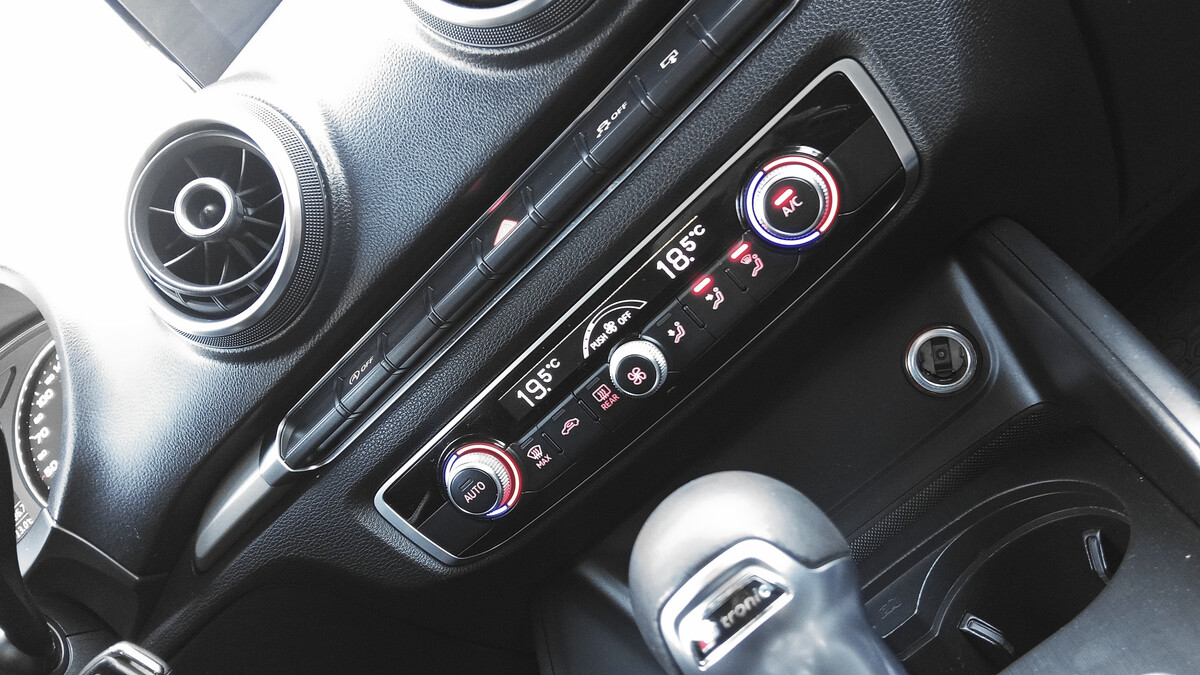 Elbląg AUDI A3 SPORTBACKS-tronic