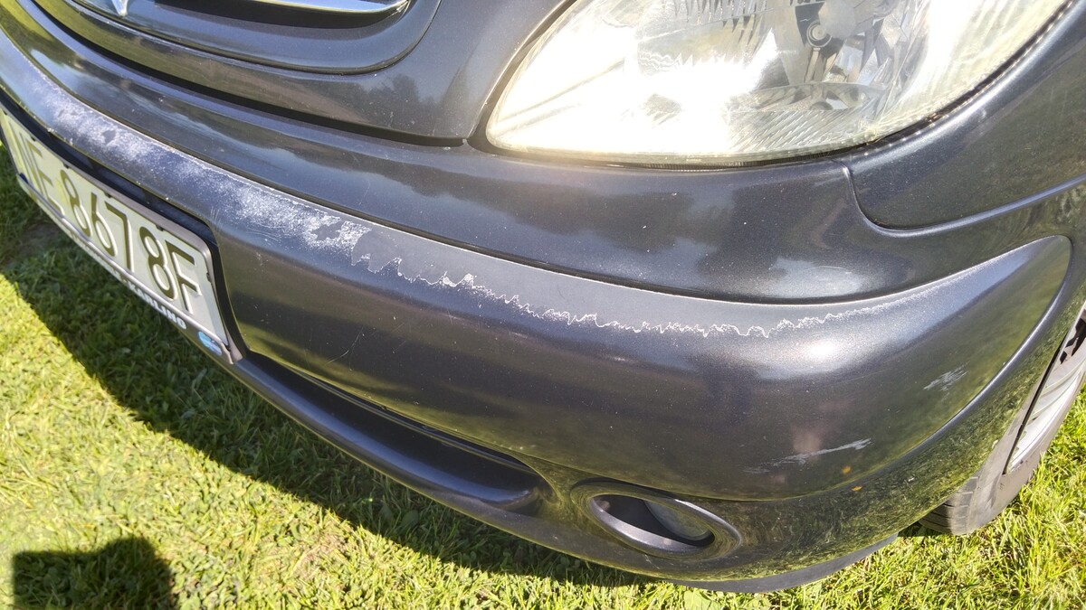 Elbląg Citroen w pełni sprawny, bardzo dobrze wyposażony jak na tamte czasy.. Auto nie jest nowe i ma wady estetyczne