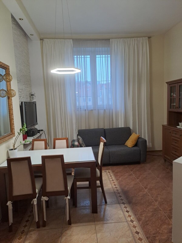 Elbląg Do wynajęcia lokal użytkowy o powierzchni 35 m², położony w ścisłym centrum Elbląga przy ul.